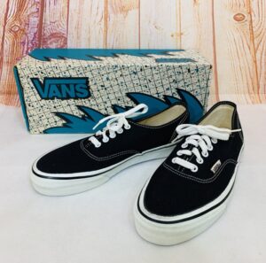VANS(バンズ)のオーセンティック、箱付きのデッドストック、USA製を買取りしました!
