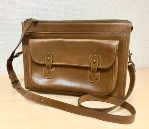GHURKA No.8 COURIER グルカ コーリア レザー ショルダーバッグを買取しました！