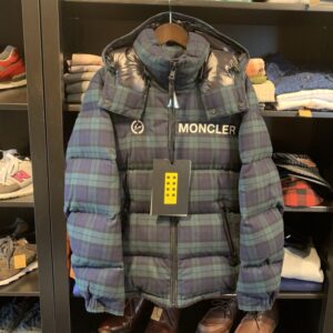 MONCLER GENIUS×FRAGMENT(モンクレール ジーニアス フラグメント)のダウンジャケット、MAYAK(マヤック)を買取りしました!