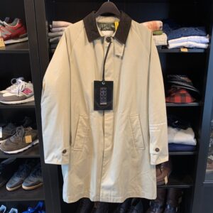 MONCLER GENIUS×FRAGMENT(モンクレール ジーニアス フラグメント)のダウンコート、VALLOR(バロー)を買取りしました!