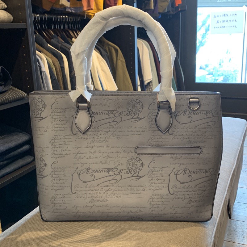 BERLUTI(ベルルッティ)のトゥジュール、レザートートバッグ、フル
