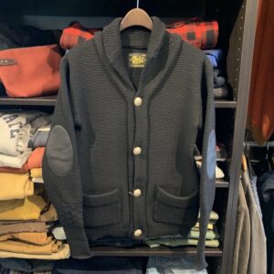 東洋エンタープライズのGOLDのショールカラーカーディガンを買取りしました!