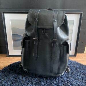 Louis Vuitton（ルイヴィトン）のM50159、エピ クリストファー MM、リュックサック、バックパックを買取りしました！