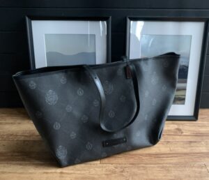 Berluti(ベルルッティ)のピュアキャンバス&レザー トートバッグを買取りしました!