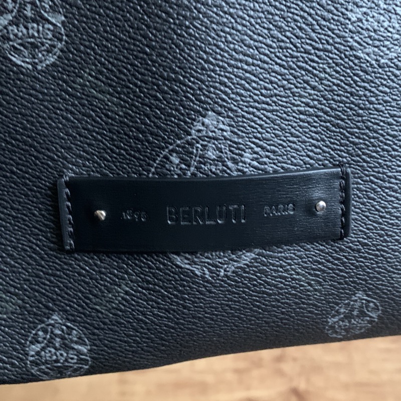 Berluti(ベルルッティ)のピュアキャンバス&レザー トートバッグを