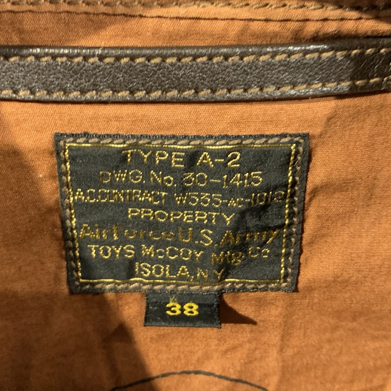 TOY'S McCOY(トイズマッコイ)のA-2、フライトジャケット、V.HILTSを