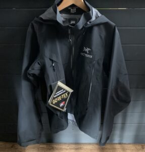 ARC’TERYX（アークテリクス）のBeta（ベータ） AR ジャケットを買取りしました！