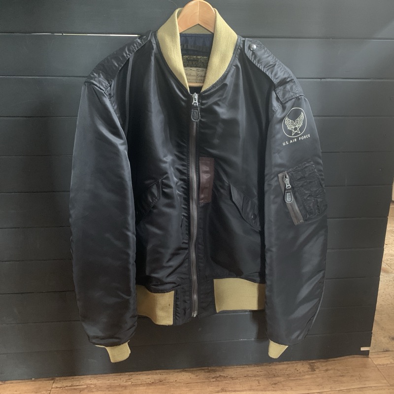 BUZZ RICKSON’S (バズリクソンズ）のウィリアムギブソンコレクション、L-2B、BR13127を買取りしました！