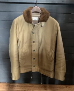 THE REAL McCOY’S(リアルマッコイズ)のN-1 デッキジャケット スペシャル 襟ムートンを買取りました!