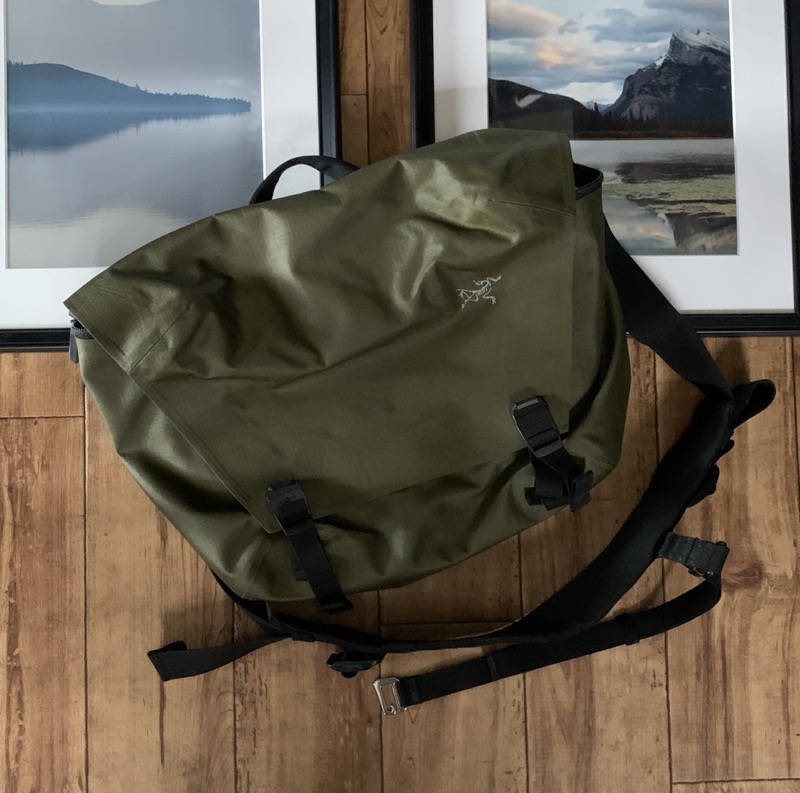 ARC'TERYX (アークテリクス) #23996 GRANVILLE 10 COURIER BAG