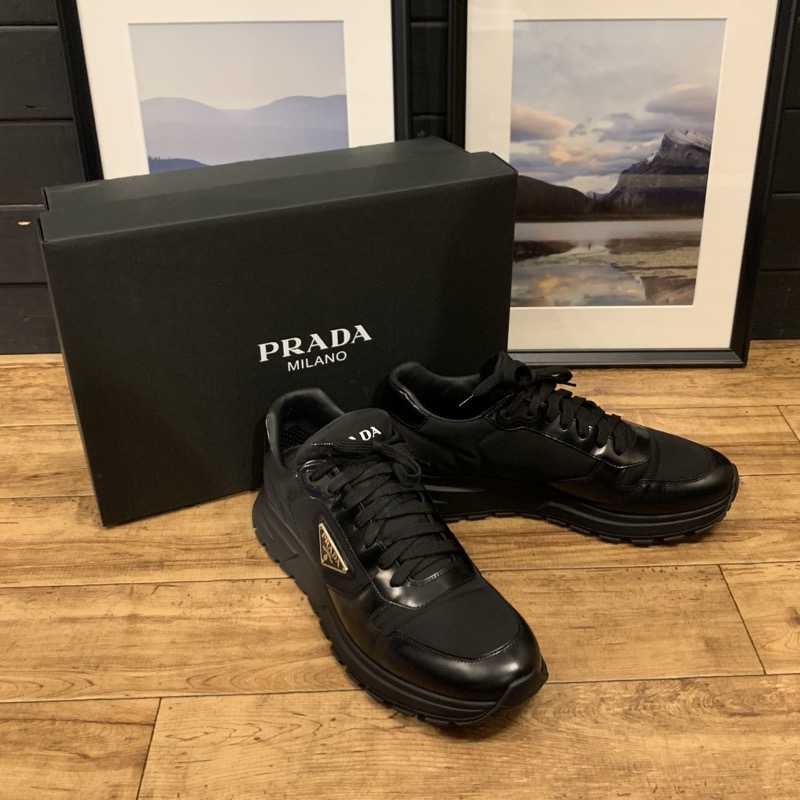 PRADA（プラダ）のPRAX 01 Re-Nylon xブラッシュドレザー スニーカーを買取りしました！