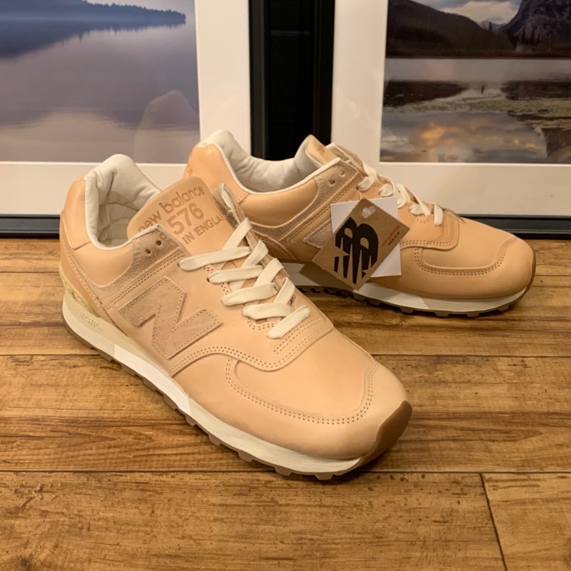 NEW BALANCE（ニューバランス）のスニーカー OU576VT イングランド製を買取りしました！