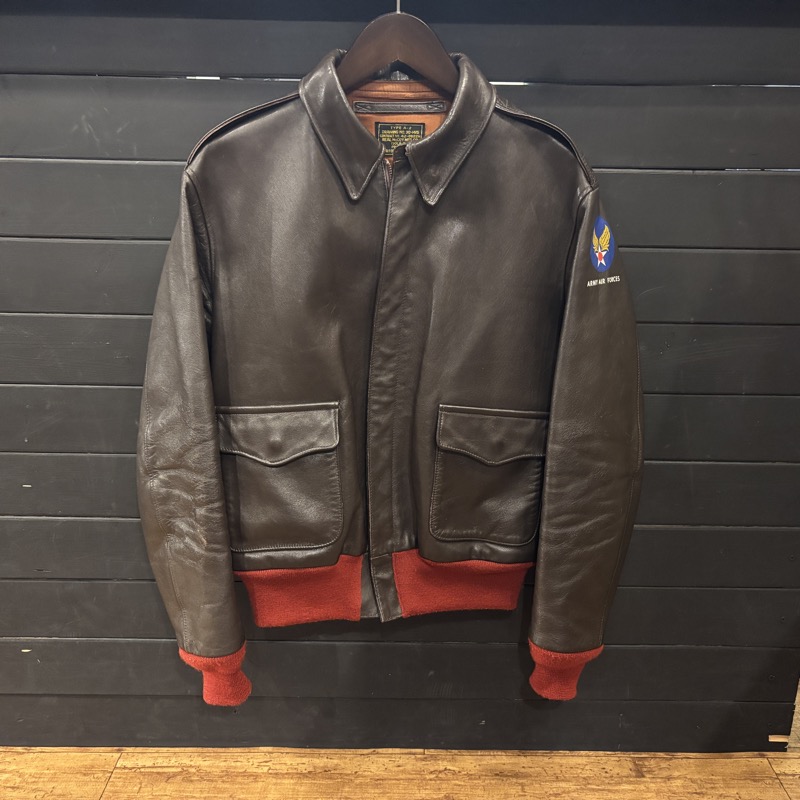 THE REAL McCOY’S(リアルマッコイズ)のフライトジャケット A-2 赤リブを買取りしました！