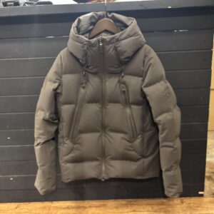 DESCENTE(デサント)のDAMUGK30U オルテライン 水沢ダウンジャケット マウンテニアを買取りしました！