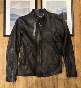 ISAMUKATAYAMA BACKLASH(イサムカタヤマ バックラッシュ) THE LINE T-004 イタリアンカーフ 下地製品染め シングルライダースジャケットの買取実績