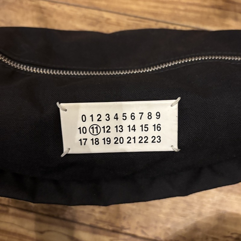 Maison Margiela(メゾンマルジェラ) SB2WB0001 P1511 ボディバッグ グラムスラム