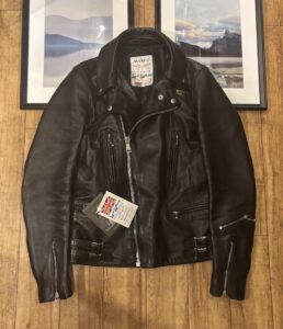 Lewis Leathers(ルイスレザー) 391T ライトニング タイトフィット シープスキン ダブルライダースジャケットの買取実績