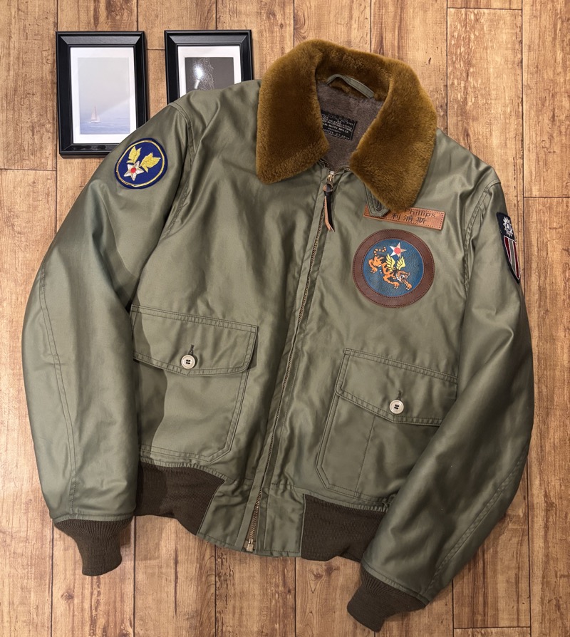 THE REAL McCOY’S (リアルマッコイズ) B-10 FLYING TIGERS フライトジャケット